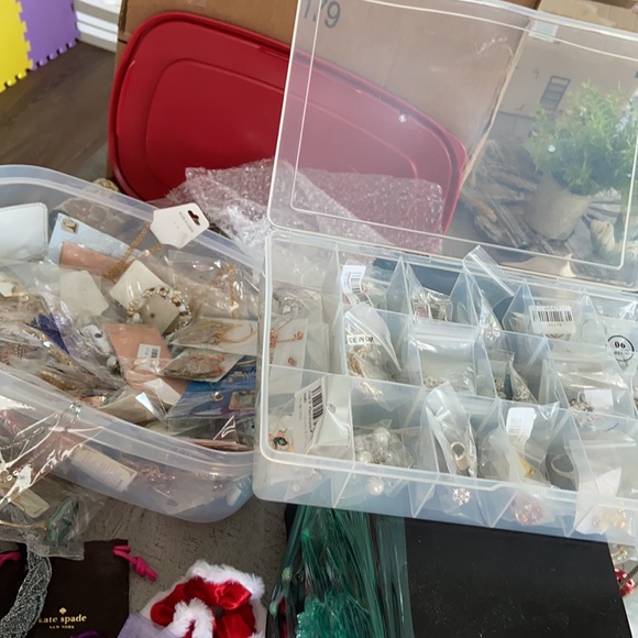 I’m Back! And Welcome To My Closet! - Picture 10 of 11